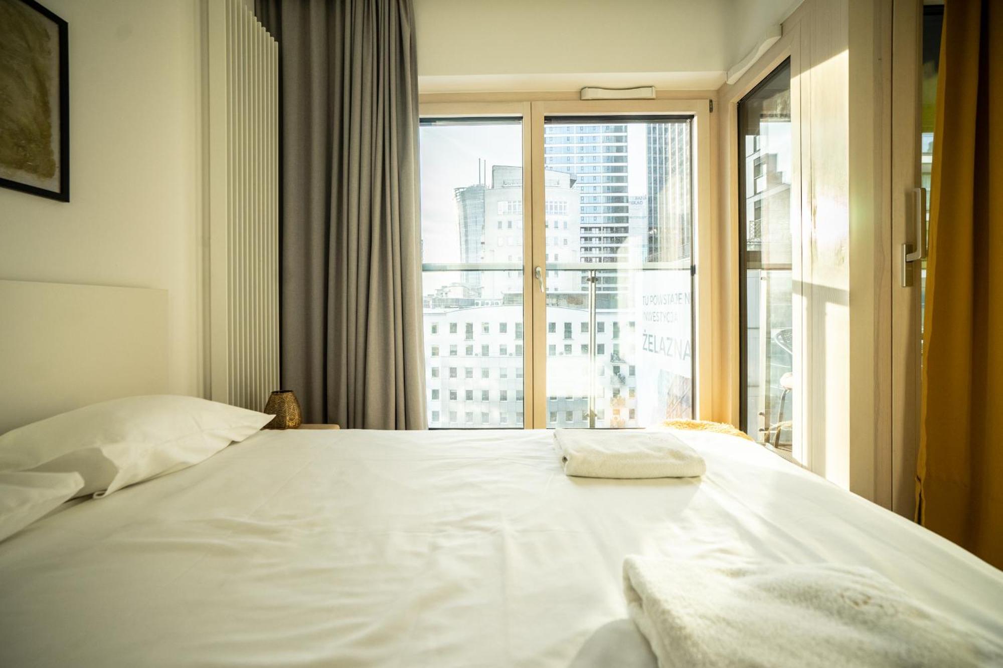 Vipwarsawapartments Onyx Mennica Residence エクステリア 写真