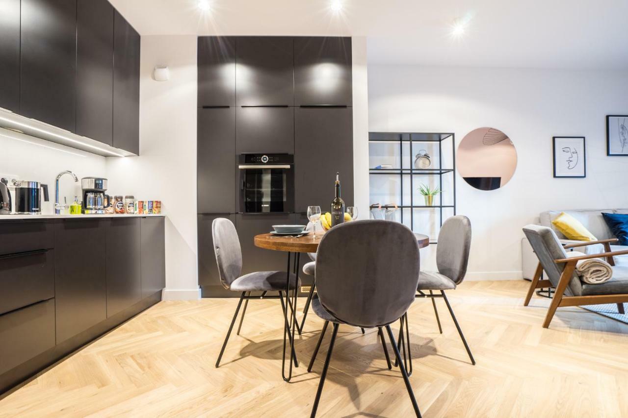 Vipwarsawapartments Onyx Mennica Residence エクステリア 写真